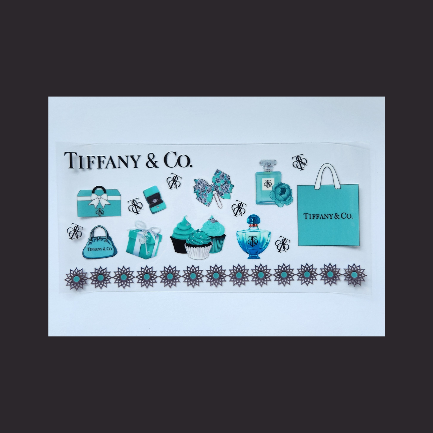 TT Cupcake with Border Cupwrap