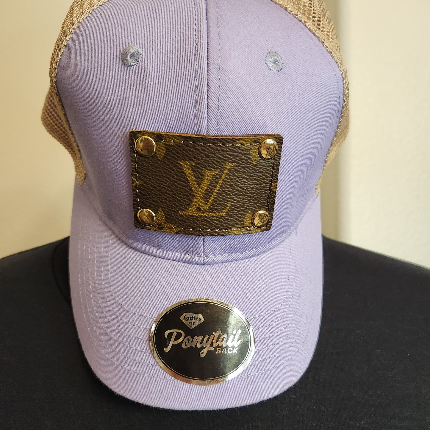 LV Cap