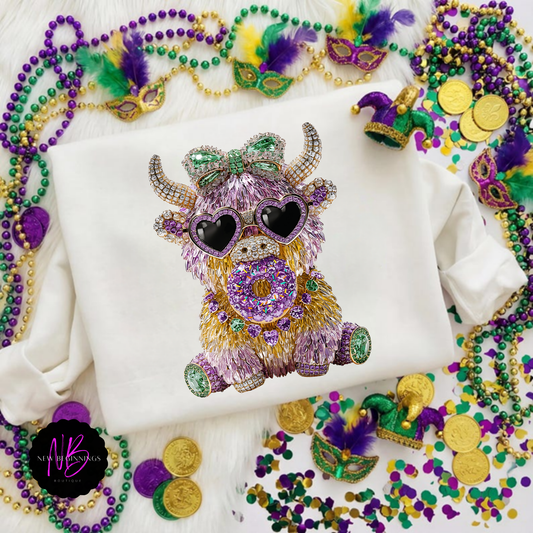 Mardi Gras Highland Cow Sweatshirt